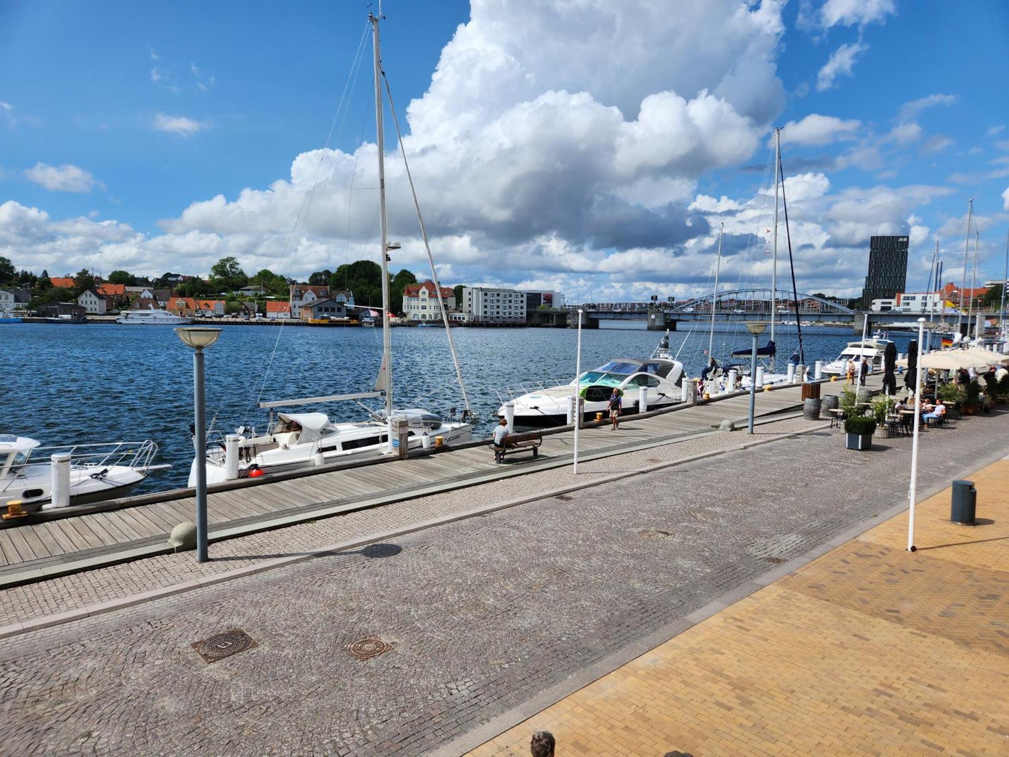 Ferienwohnung Grannys Harbour View - 1St Floor Sønderborg Exterior foto